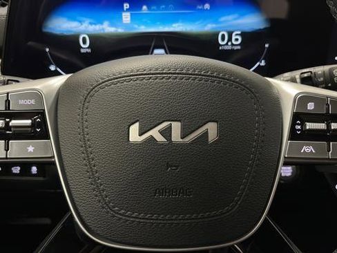 Used 2025 Kia Telluride SX X-Line AWD/4WD image 16