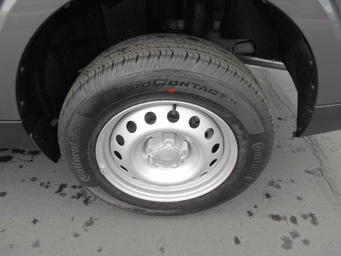 New 2026 Ford Maverick XL image 37