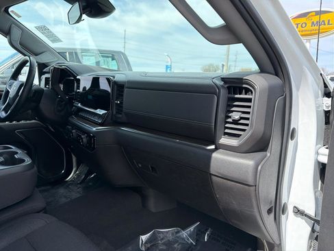 Used 2023 Chevrolet Silverado 1500 LT w/ Max Trailering Package image 7