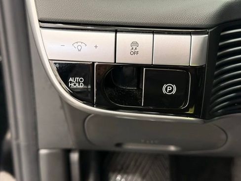 Used 2024 Hyundai Ioniq 5 SE image 32