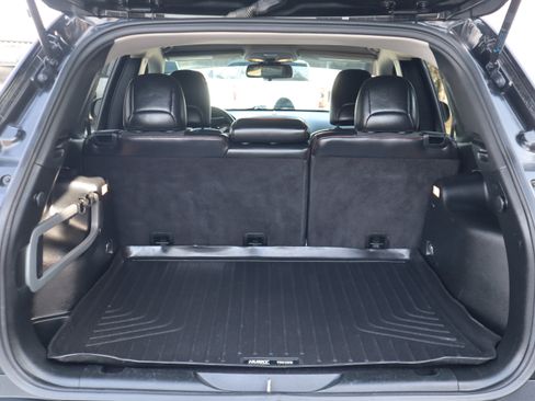 Used 2017 Jeep Cherokee Trailhawk w/ Trailer Tow Group image 30