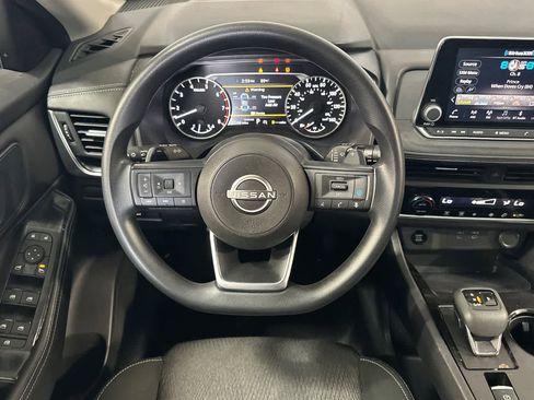 Certified 2024 Nissan Rogue SV image 16