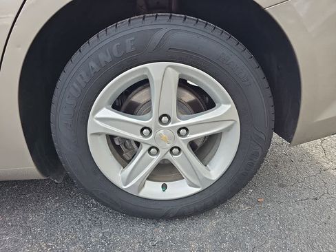 Used 2022 Chevrolet Malibu LS w/ Driver Confidence Package II image 10