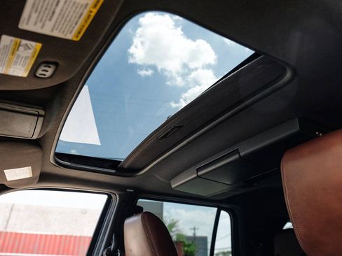 Used 2010 Ford Expedition EL 4WD image 5