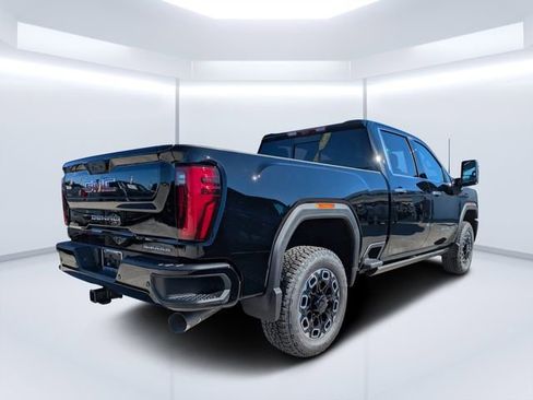 New 2026 GMC Sierra 3500 Denali w/ Denali Reserve Package AWD/4WD image 3