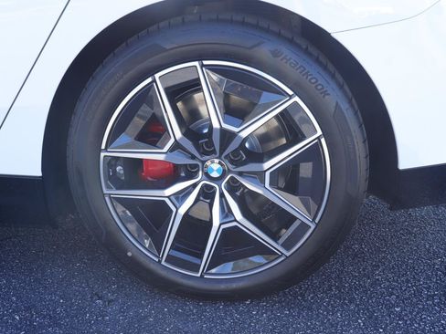 New 2026 BMW i5 eDrive40 w/ M Sport Package RWD image 38
