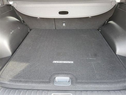 Used 2022 Hyundai Tucson Limited image 34