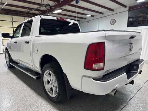 Used 2015 RAM 1500 Express AWD/4WD image 4