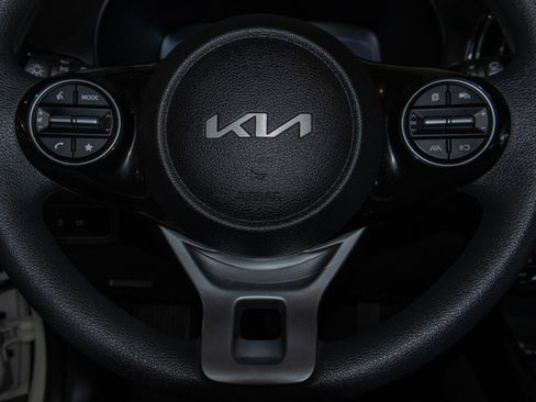 Used 2024 Kia Soul S image 12