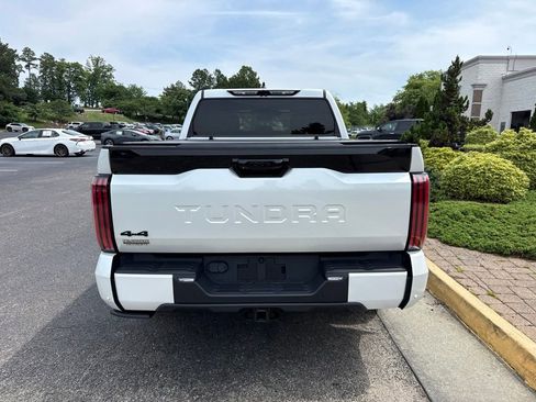 Used 2024 Toyota Tundra Platinum AWD/4WD image 4