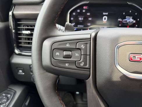 Used 2024 GMC Sierra 1500 AT4 w/ Technology Package AWD/4WD image 19