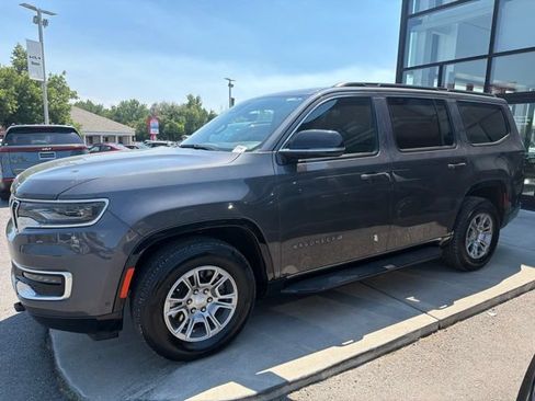 Used 2023 Jeep Wagoneer 4WD w/ HD Trailer Tow Package image 2
