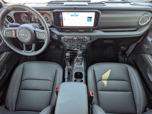 New 2026 Jeep Gladiator Sport AWD/4WD image 16