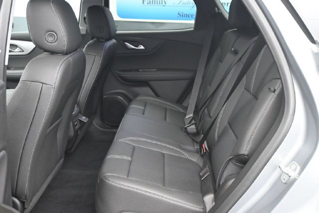 New 2026 Chevrolet Blazer LT w/ LPO, Black Sport Package FWD image 10