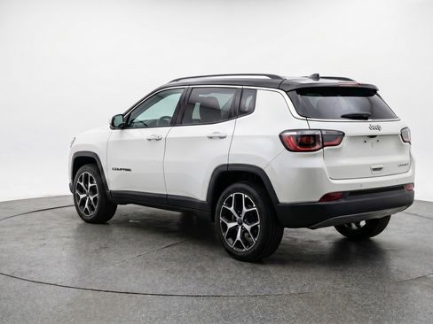 Used 2025 Jeep Compass Limited AWD/4WD image 6