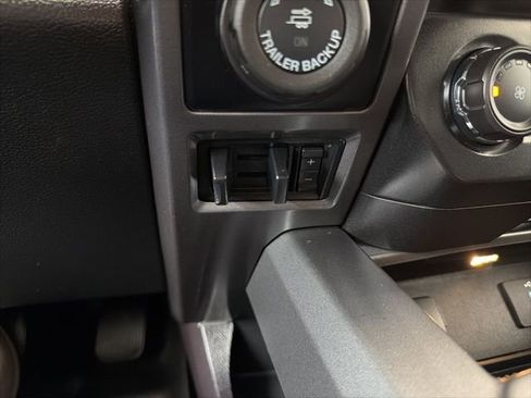 Used 2016 Ford F150 XLT w/ Equipment Group 302A Luxury image 29