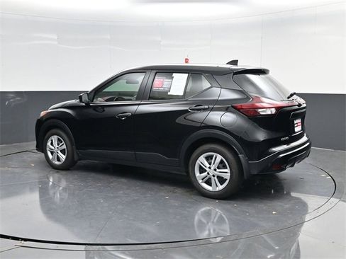 Used 2025 Nissan Kicks Play S image 5