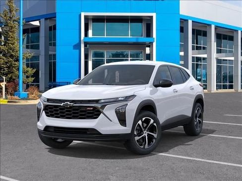 New 2026 Chevrolet Trax RS w/ Driver Confidence Package image 6