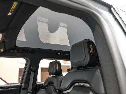 Used 2025 Rivian R1S Adventure AWD/4WD image 4