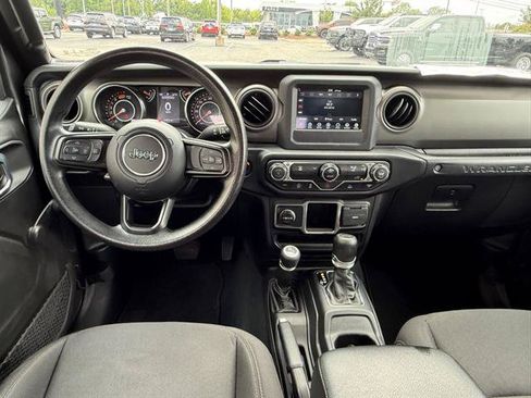 Used 2022 Jeep Wrangler Unlimited Sport AWD/4WD image 11