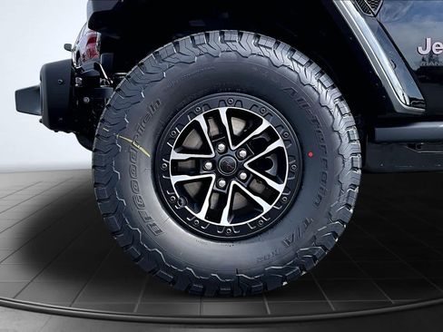 New 2026 Jeep Wrangler Unlimited Rubicon AWD/4WD image 8