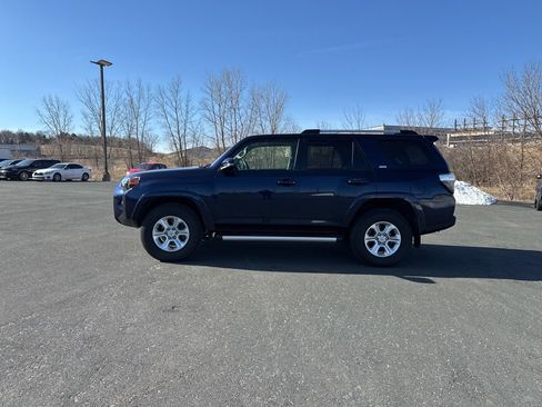 Used 2019 Toyota 4Runner SR5 Premium image 4