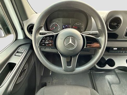 Used 2023 Mercedes-Benz Sprinter 144 Cargo image 11