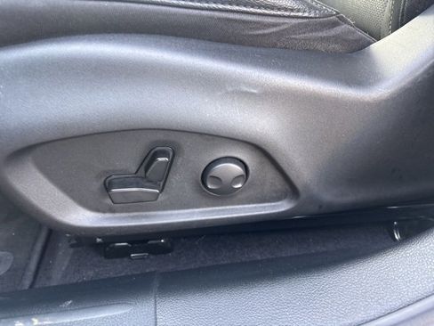 Used 2024 Jeep Compass Limited w/ Driver Assist Group I image 16