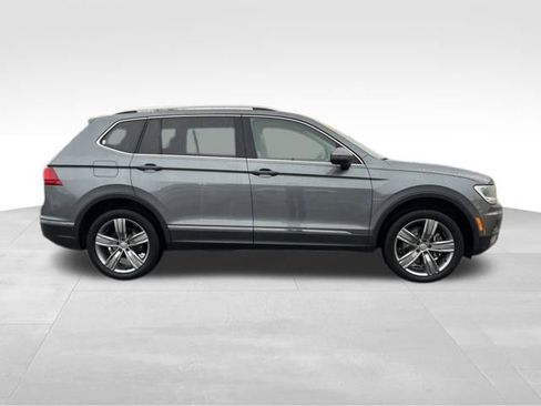 Used 2020 Volkswagen Tiguan SEL image 8