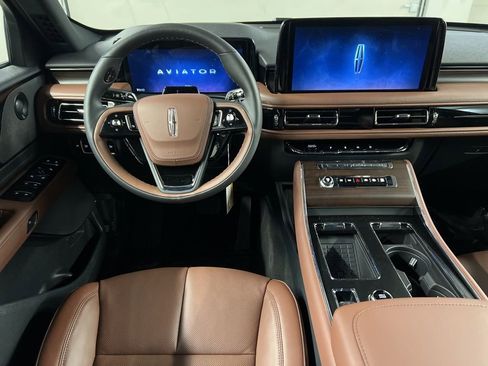New 2026 Lincoln Aviator Reserve w/ Jet Appearance Package AWD/4WD image 8