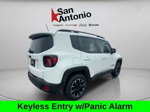 Used 2023 Jeep Renegade Latitude AWD/4WD image 15
