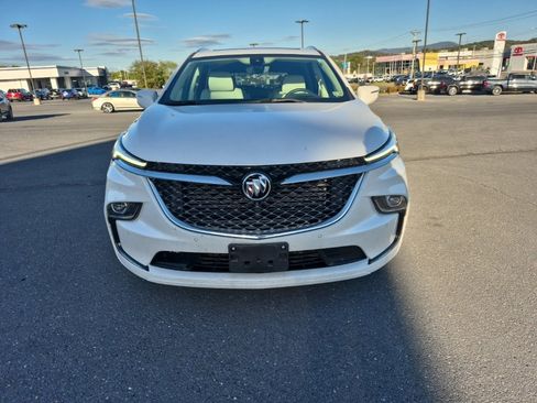 Used 2024 Buick Enclave Avenir image 6