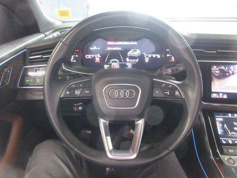 Used 2021 Audi Q8 Premium Plus AWD/4WD image 17