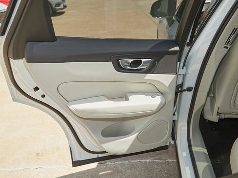 New 2025 Volvo XC60 B5 Plus w/ Protection Package Premier image 16