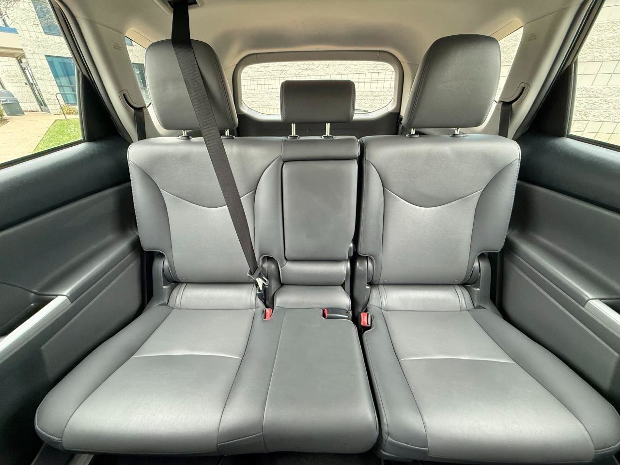 Used 2013 Toyota Prius V Five FWD image 14