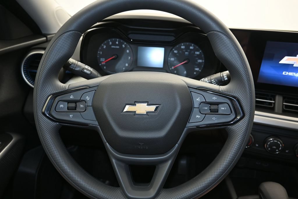 New 2026 Chevrolet Trax LS w/ LS Convenience Package FWD image 13