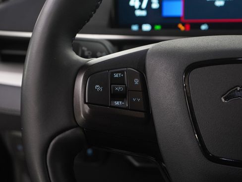 Used 2021 Ford Mustang Mach-E Select w/ Comfort/Appearance Package image 19