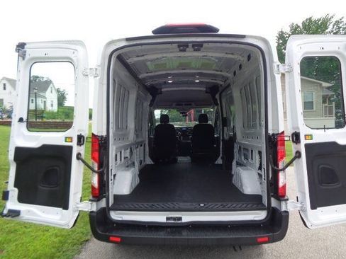 Used 2023 Ford Transit 250 Medium Roof RWD image 5