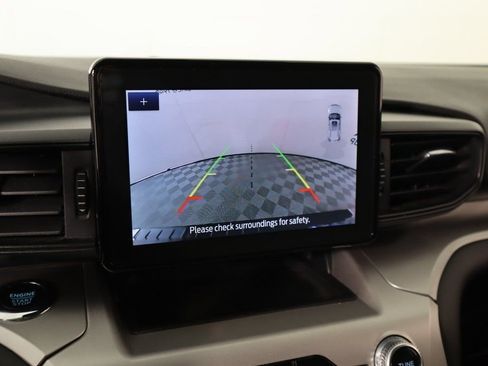 Used 2022 Ford Explorer XLT image 6