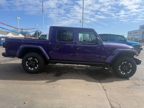 New 2026 Jeep Gladiator Rubicon AWD/4WD image 2
