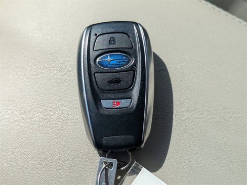 Used 2023 Subaru Ascent Premium w/ Convenience Package image 35