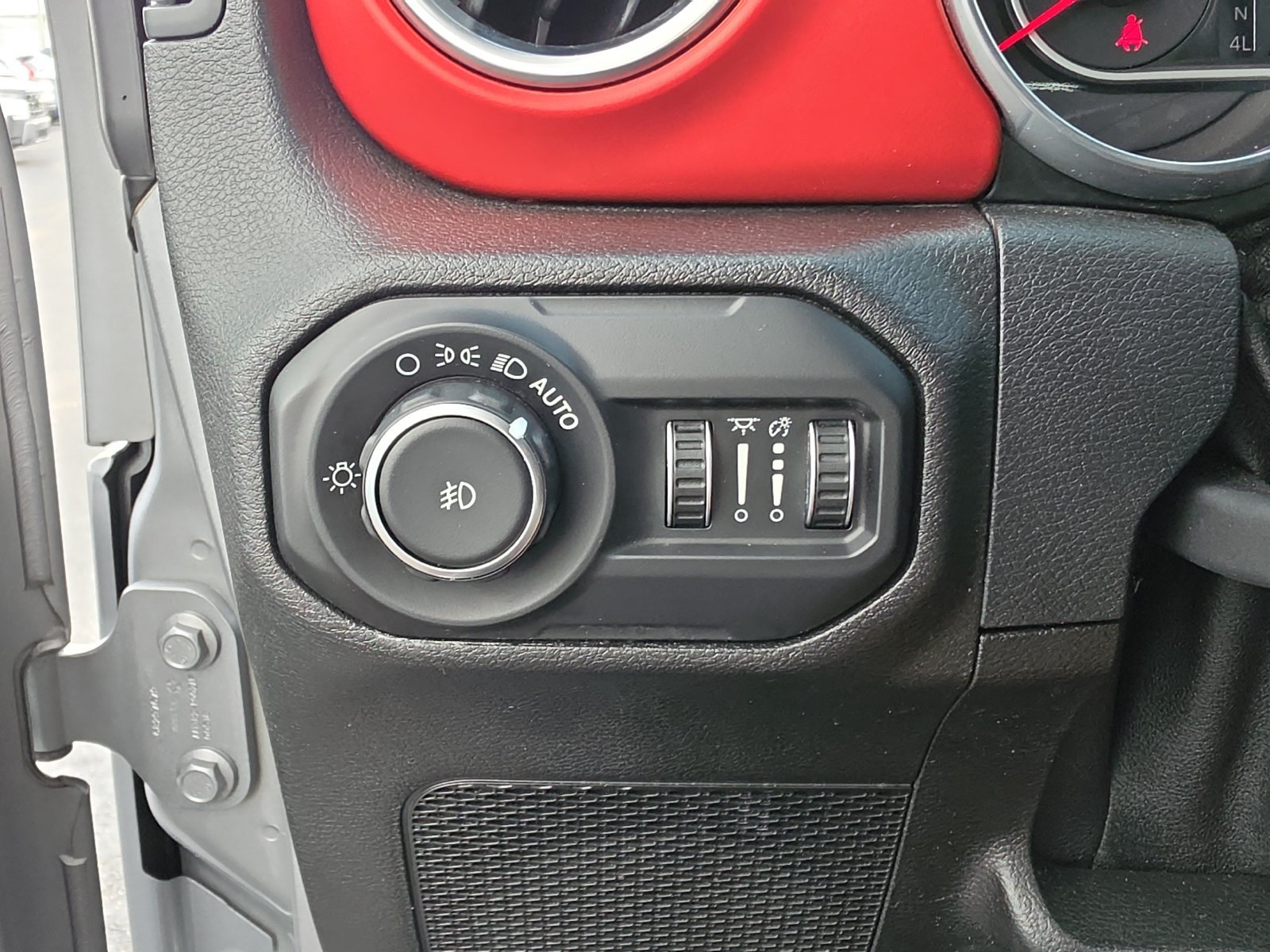 Used 2018 Jeep Wrangler Unlimited Rubicon AWD/4WD image 22