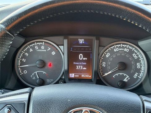 Used 2016 Toyota Tacoma TRD Sport w/ Towing Package image 26