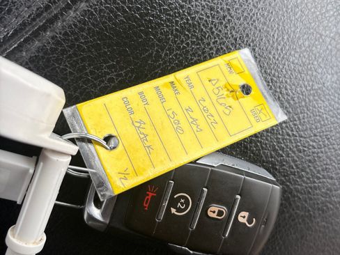 Used 2022 RAM 1500 Big Horn w/ Built-to-serve Edition image 25