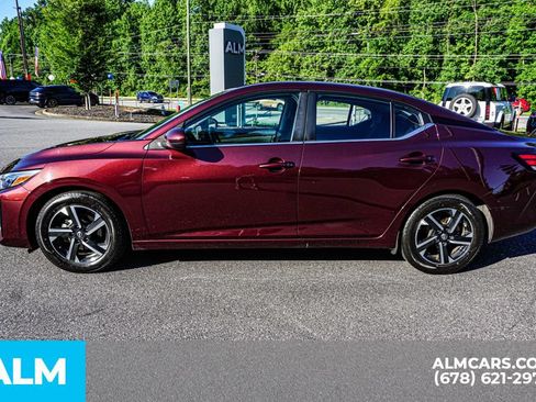 Used 2024 Nissan Sentra SV FWD image 7