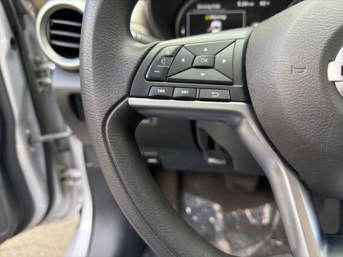 Used 2021 Nissan Versa SV FWD image 15