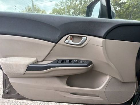 Used 2012 Honda Civic LX image 9