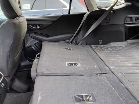 Used 2024 Subaru Outback Premium AWD/4WD image 10