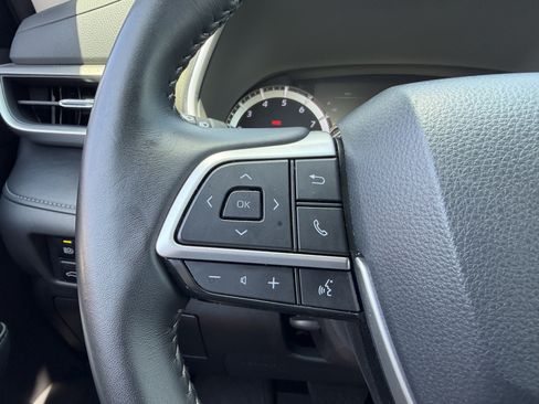 Certified 2025 Toyota Highlander XLE AWD/4WD image 25