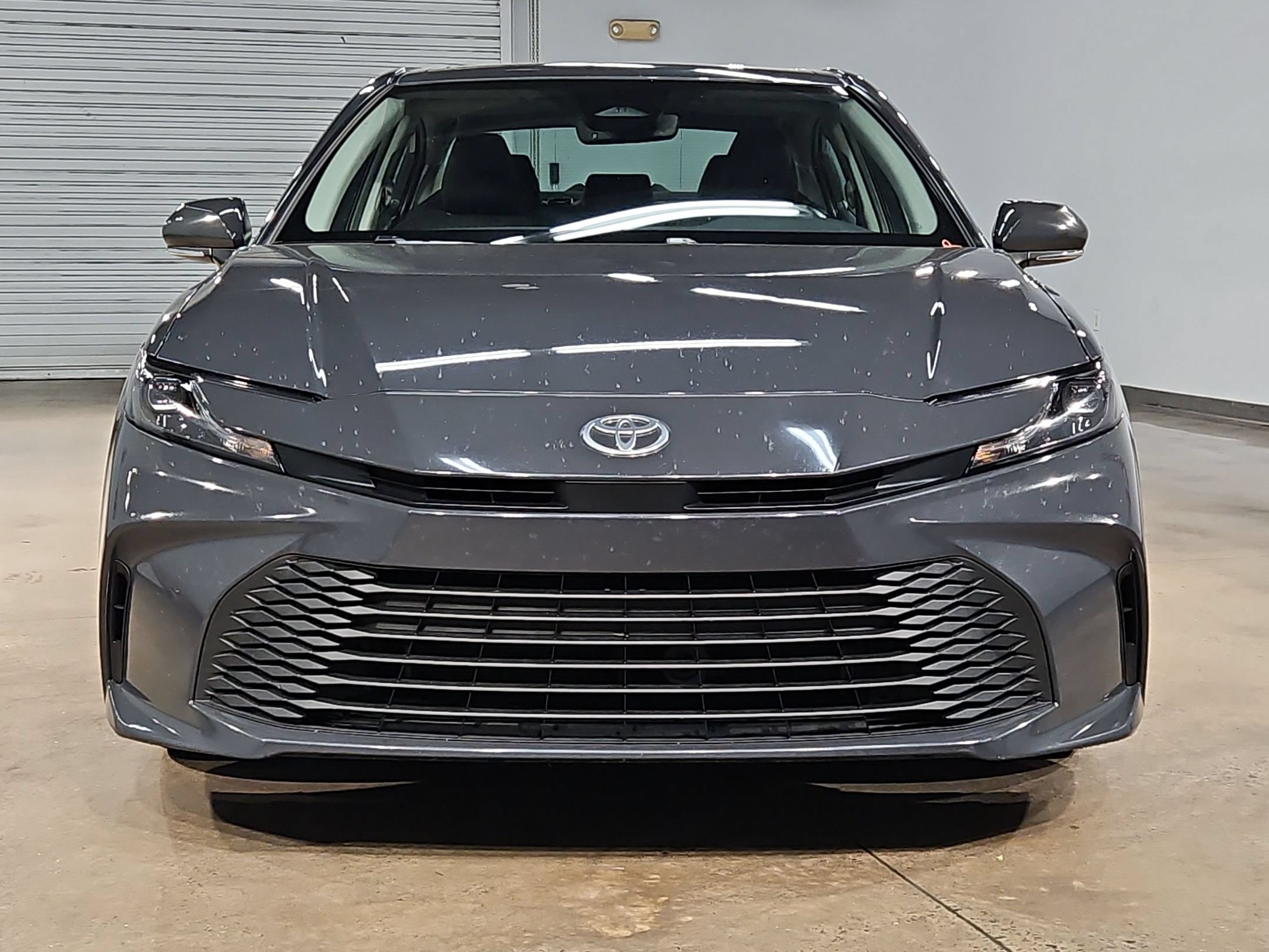 Used 2025 Toyota Camry LE w/ Convenience Package FWD image 2